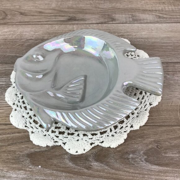 Vintage Iridescent Fish Soap Dish or Vanity Tray in Gray, 80s Bathroom - Picture 3 of 12